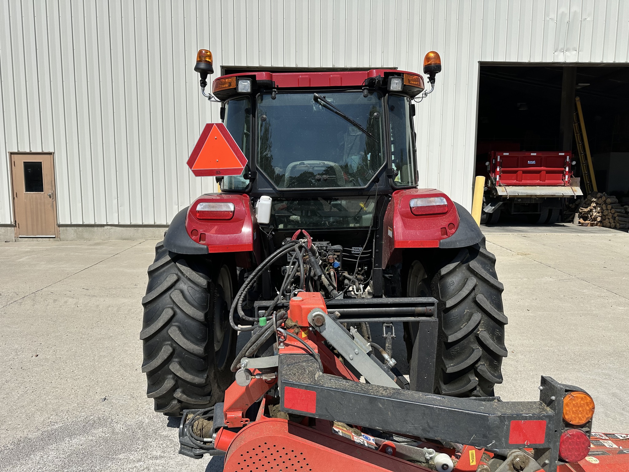 2017 Case IH Farmall 75C Image 4