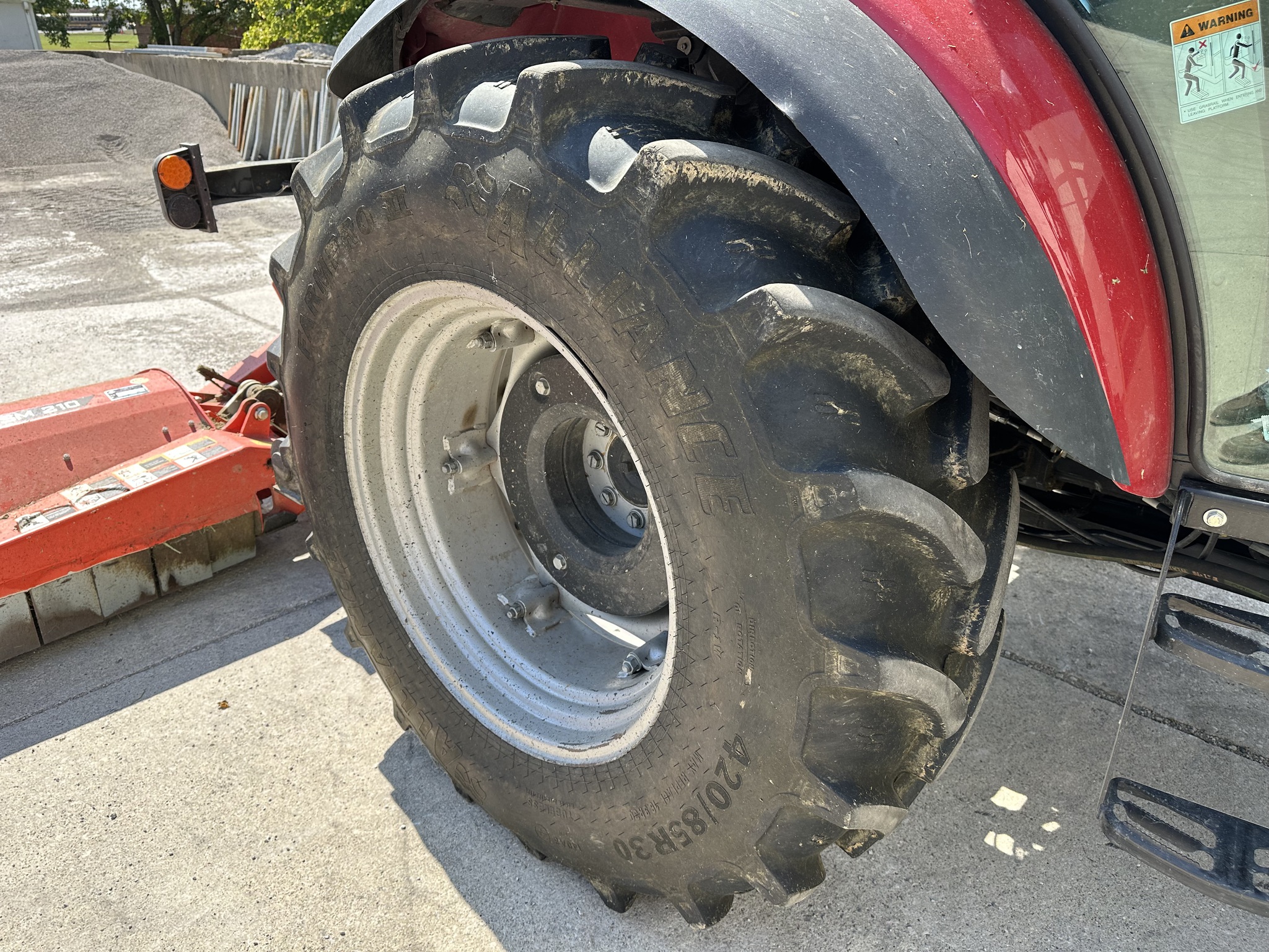 2017 Case IH Farmall 75C Image 14