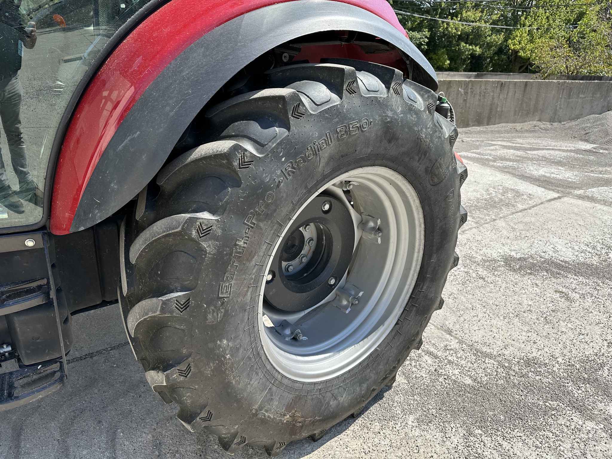 2017 Case IH Farmall 75C Image 10