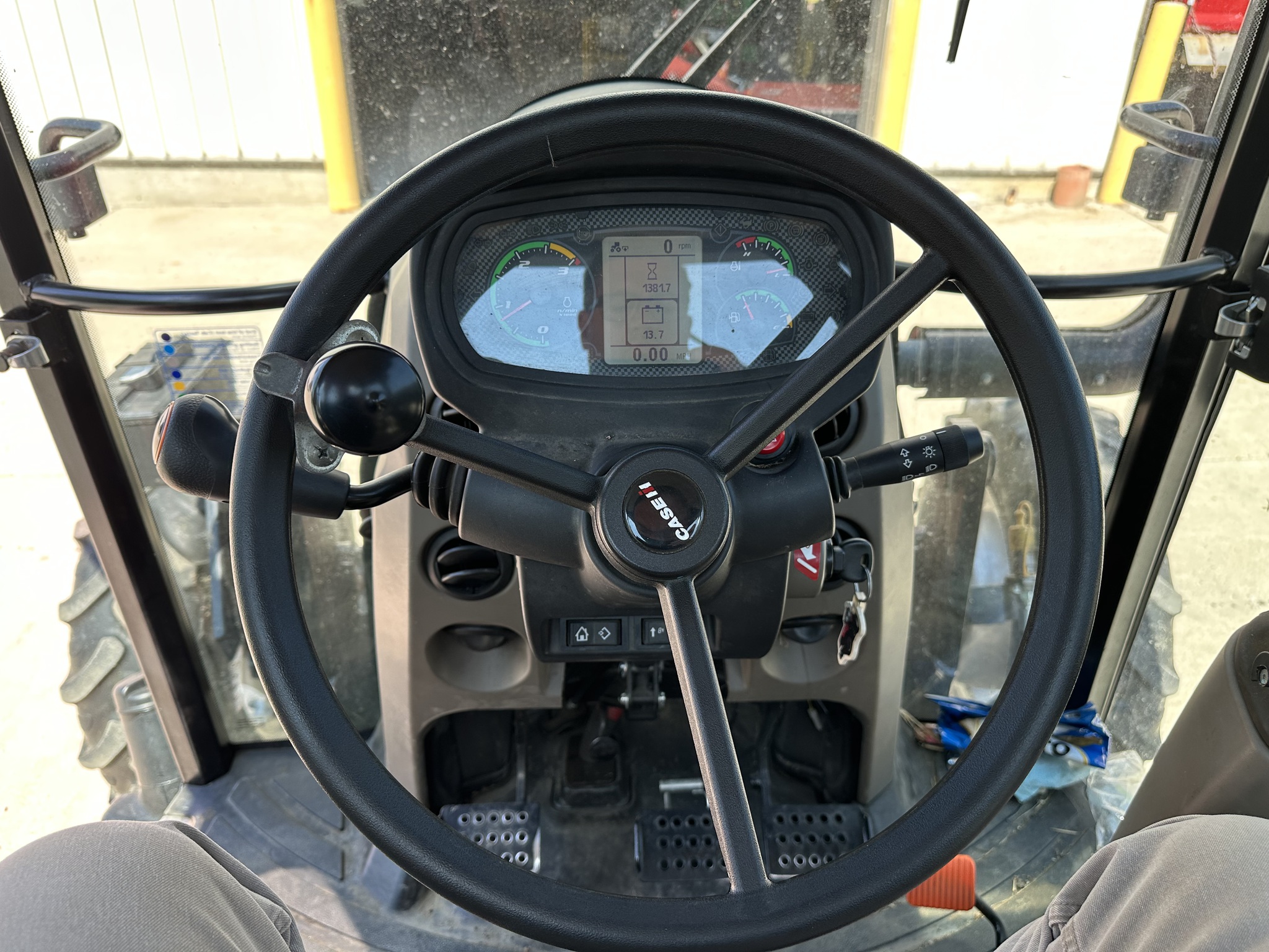 2017 Case IH Farmall 75C Image 21