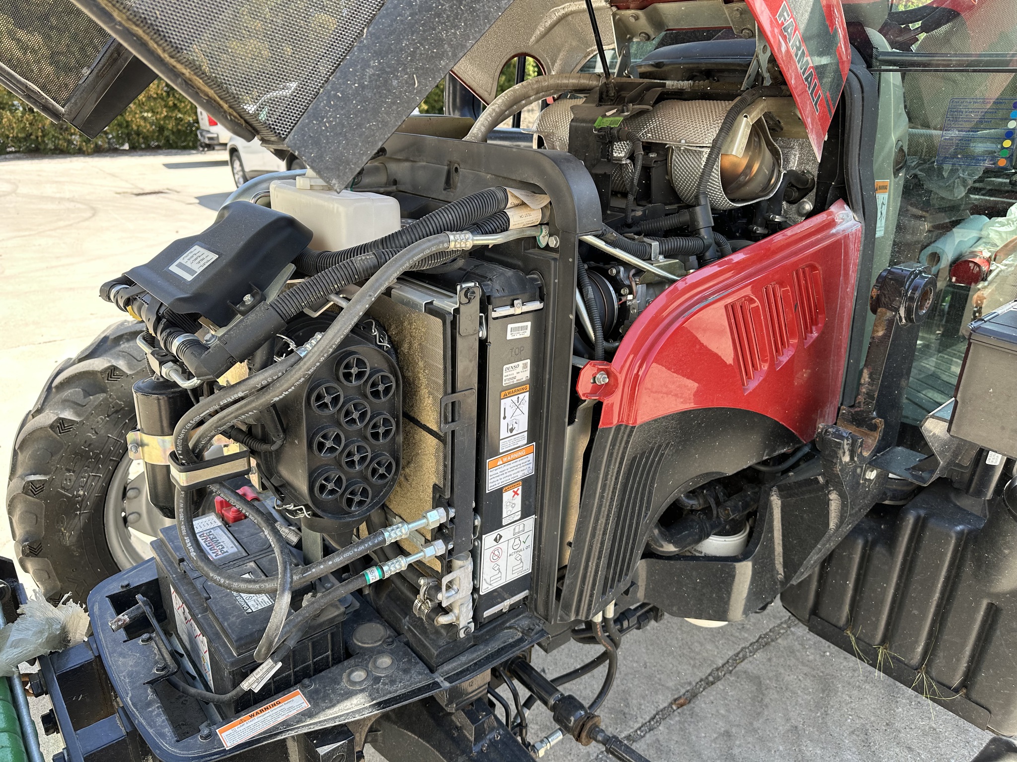 2017 Case IH Farmall 75C Image 18