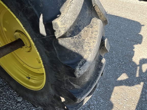 2019 John Deere 6120M Picture 11 2019 John Deere 6120M-11