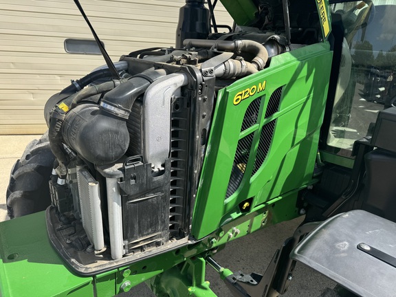 2020 John Deere 6120M Picture 4 2020 John Deere 6120M-4