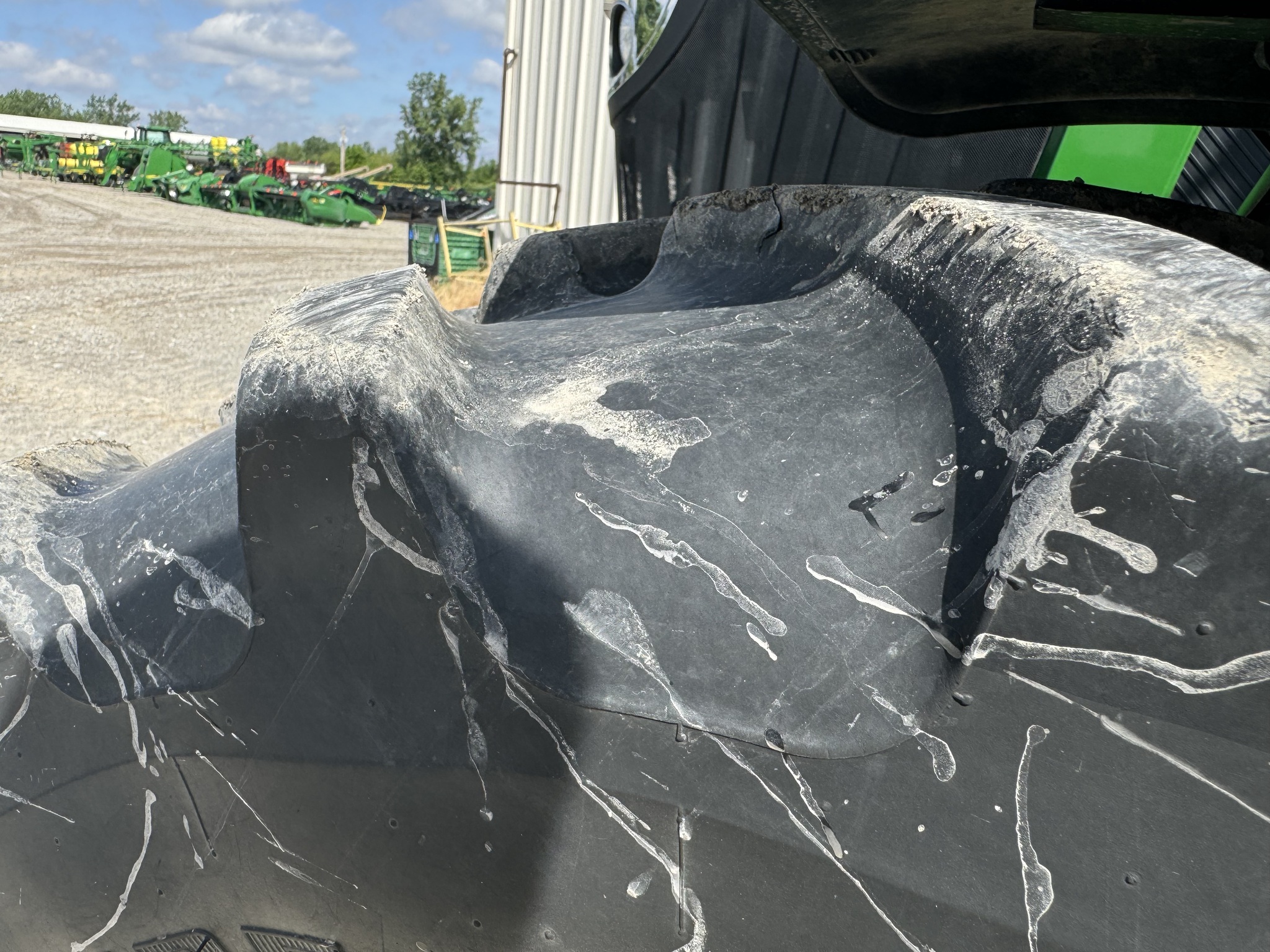 2020 John Deere 6120M Image 8