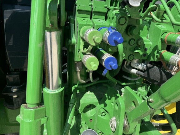 2020 John Deere 6120M Picture 10 2020 John Deere 6120M-10