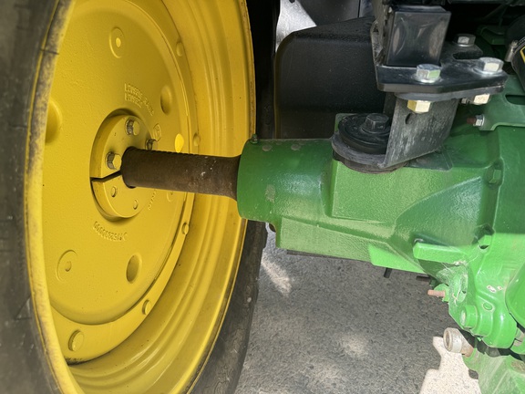 2020 John Deere 6120M Picture 11 2020 John Deere 6120M-11