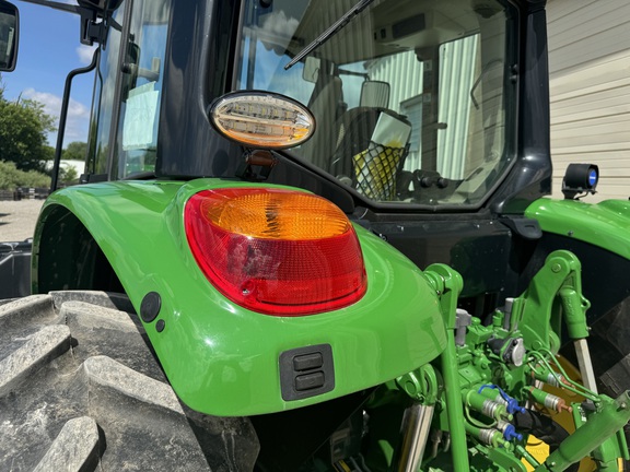 2020 John Deere 6120M Picture 14 2020 John Deere 6120M-14