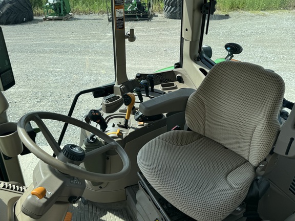 2020 John Deere 6120M Picture 21 2020 John Deere 6120M-21