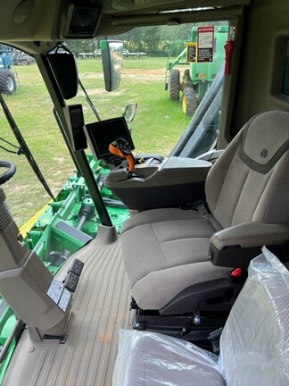 2022 John Deere CP770 Photo 5