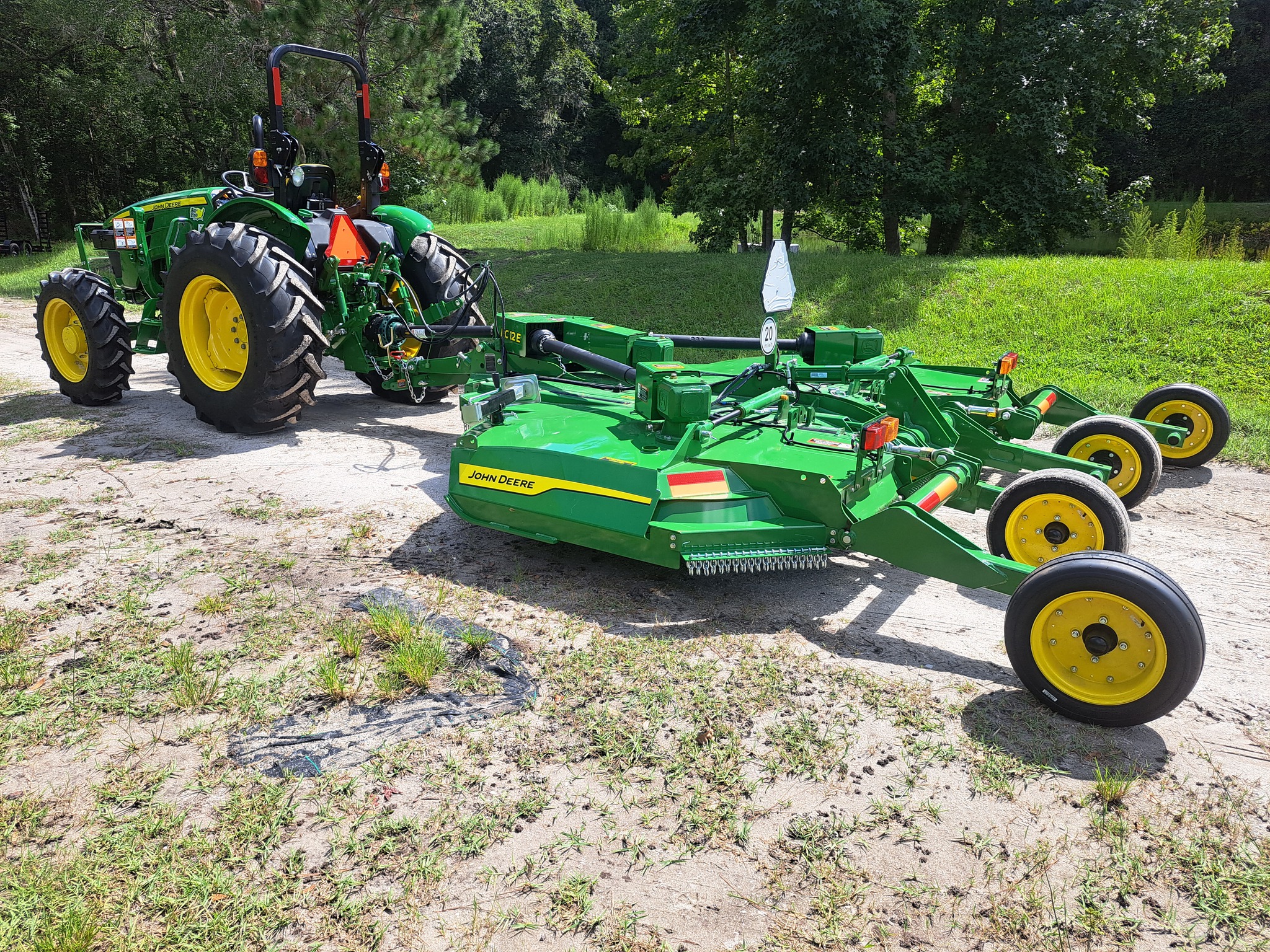 2023 John Deere 5075E Image 11