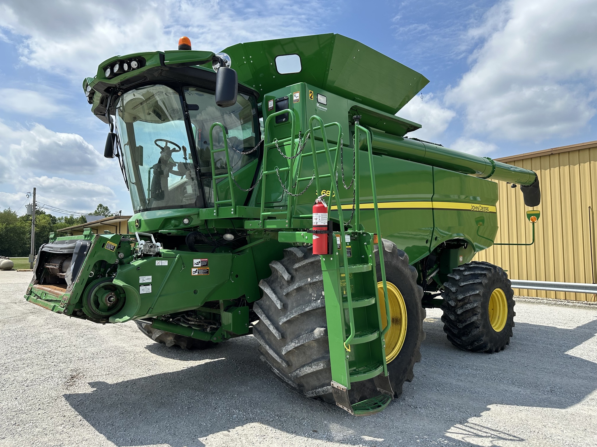 2014 John Deere S680 Image 7