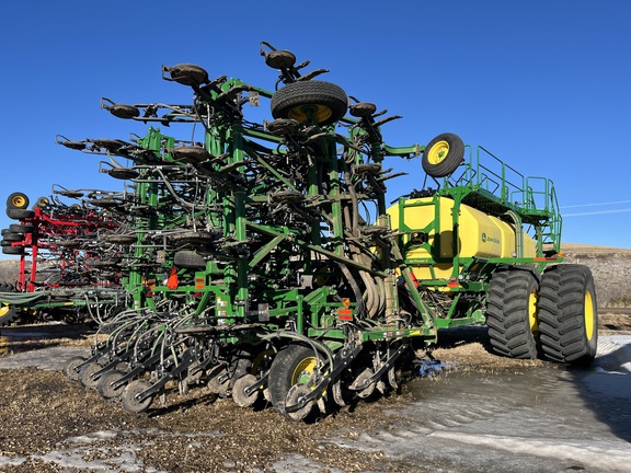 2021 John Deere P556