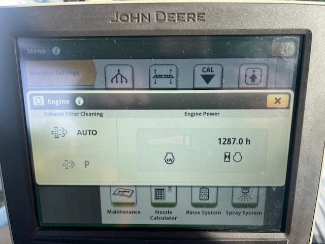 2022 John Deere 616R Image 7