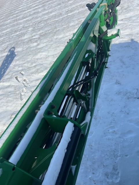 2022 John Deere 616R Image 9