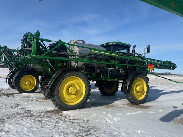 2022 John Deere 616R Image 10