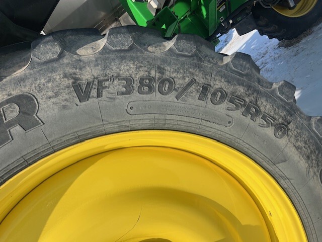 2022 John Deere 616R Image 12