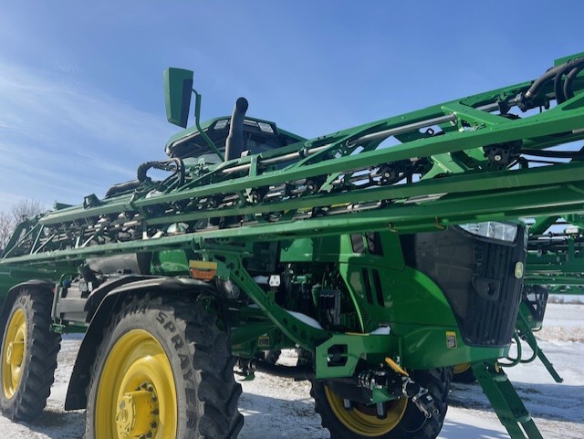 2022 John Deere 616R Image 14