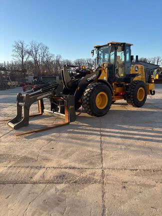 Photo of a 2024 John Deere 544 G