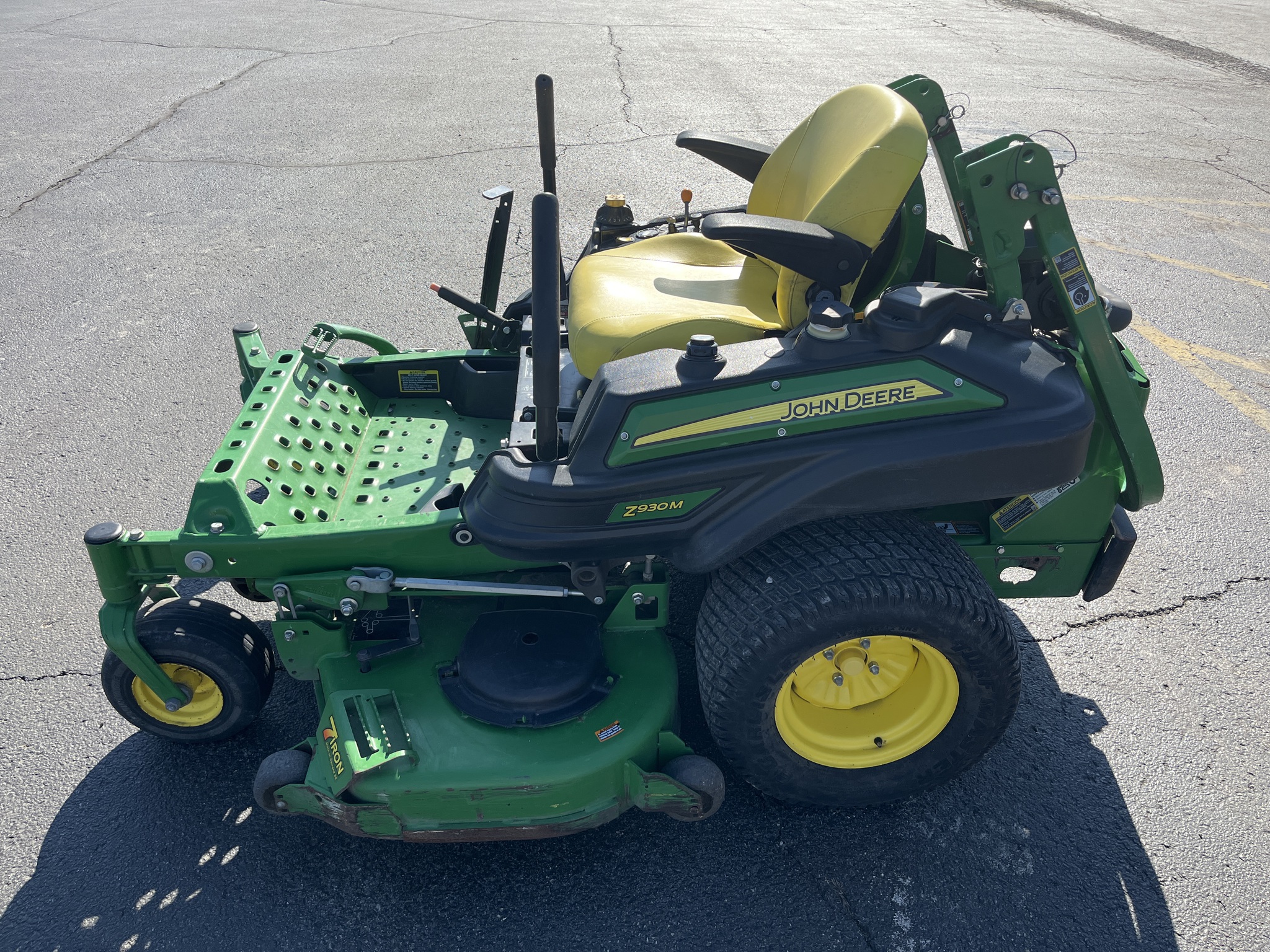 2017 John Deere Z930M Image 4