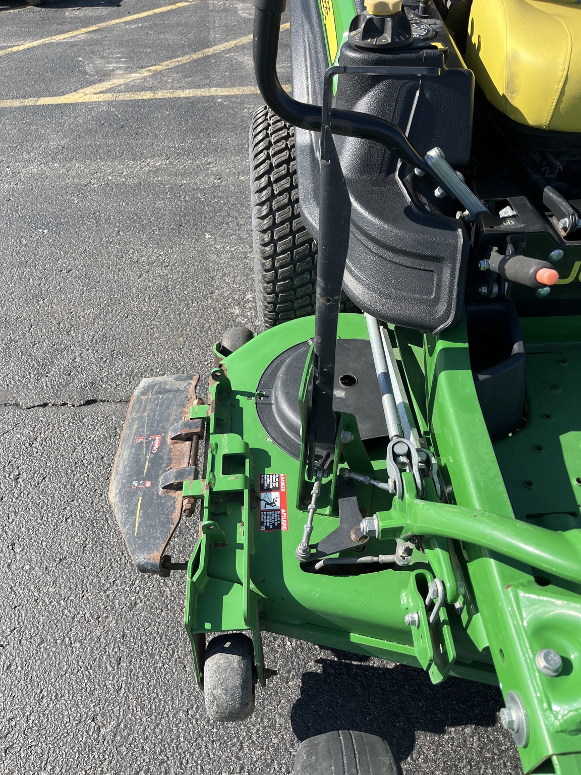 2017 John Deere Z930M Image 8