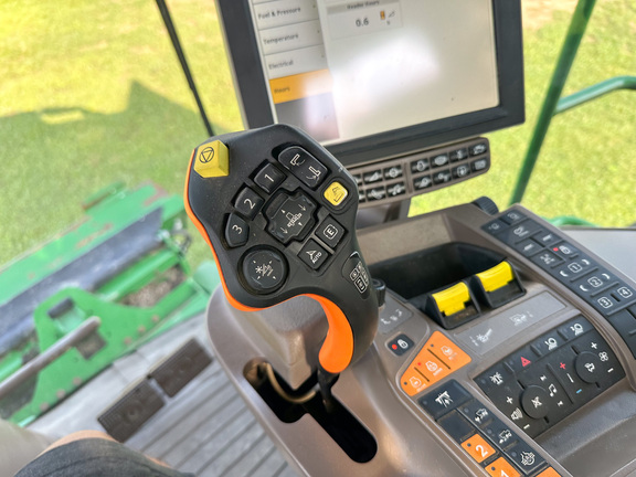 2021 John-Deere S780