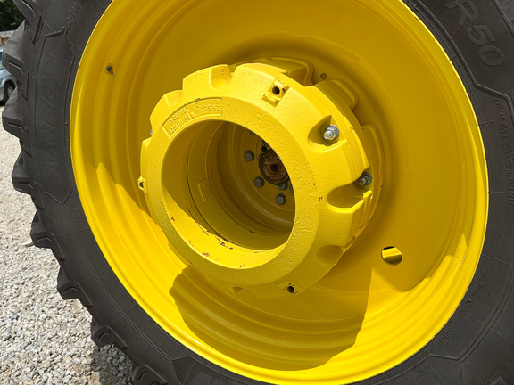2023 John-Deere 8R 370