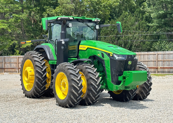 2023 John-Deere 8R 370
