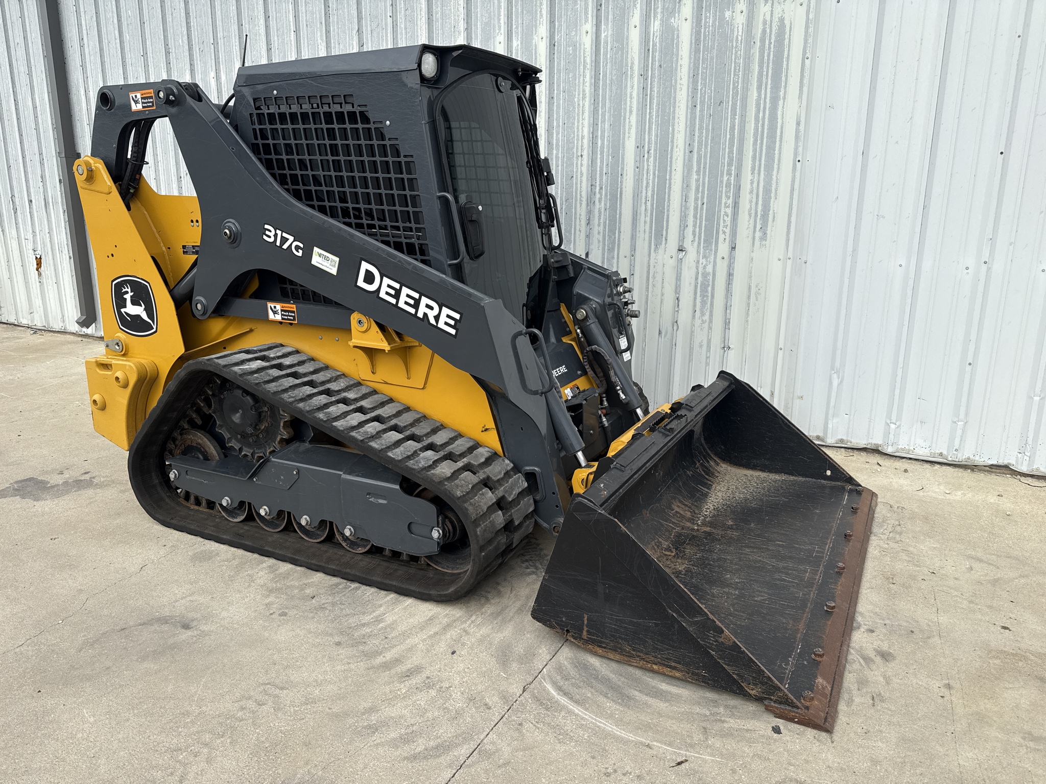 2024 John Deere 317G Image 6