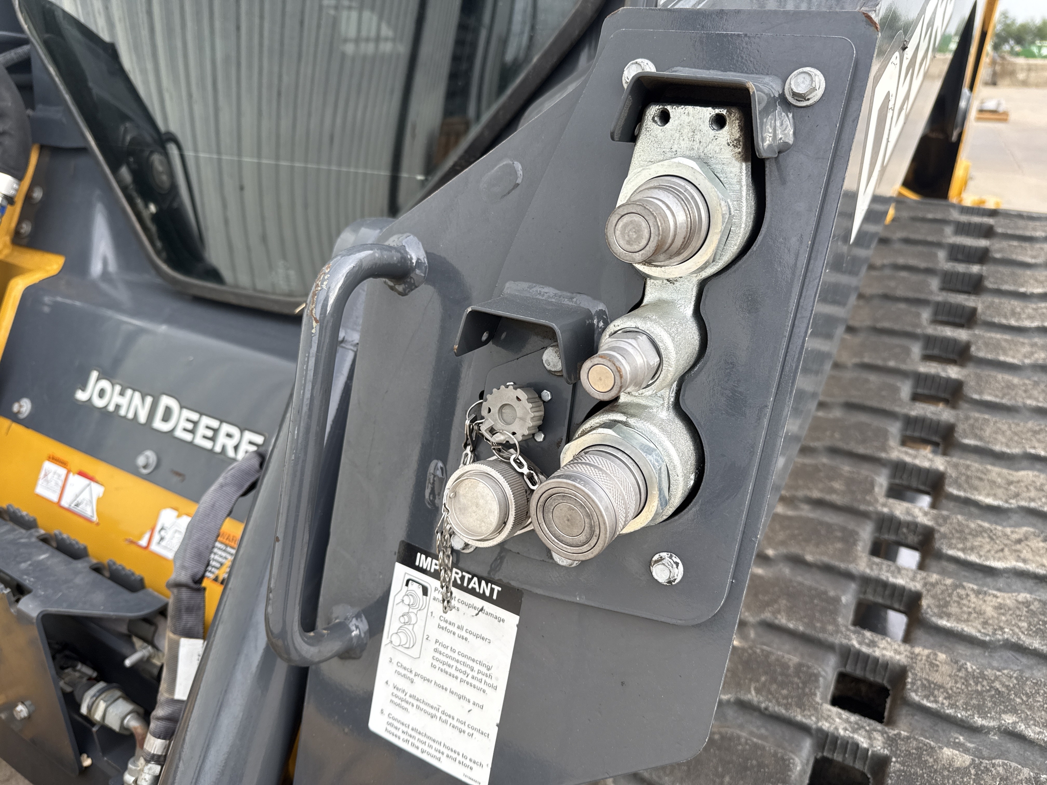 2024 John Deere 317G Image 22