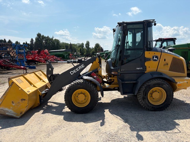 2020 John Deere 324L Image 3