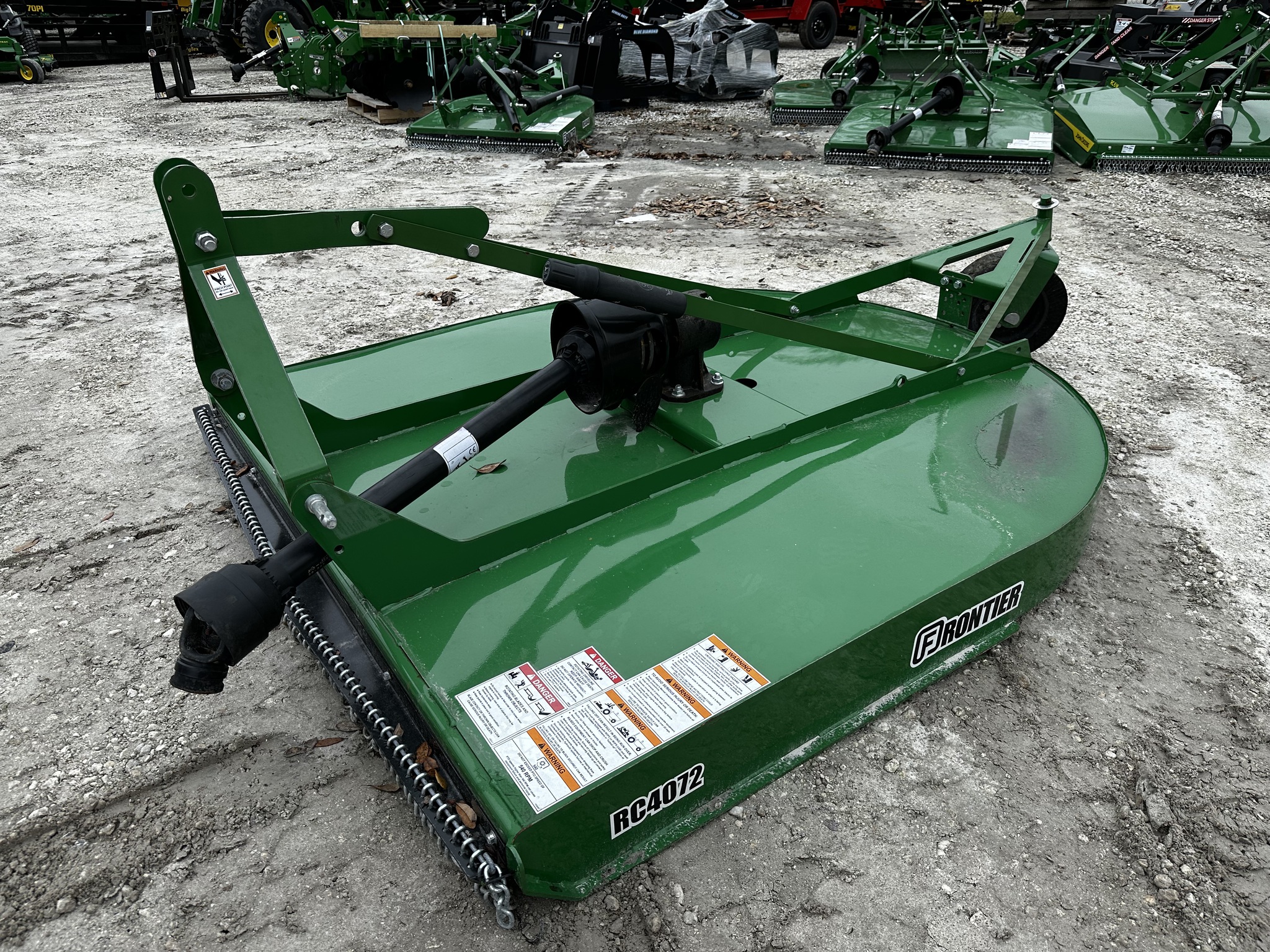 2025 Frontier RC4072 Image 4