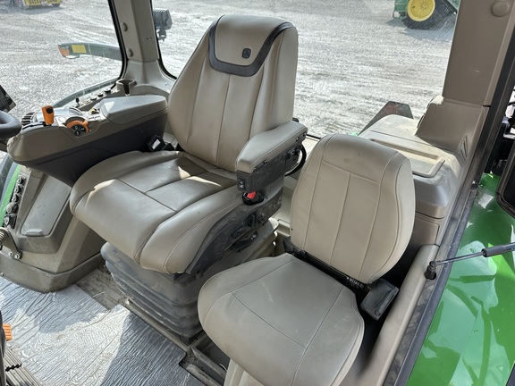 2024 John-Deere 8R 410