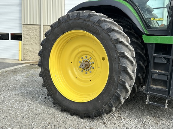 2024 John-Deere 8R 410