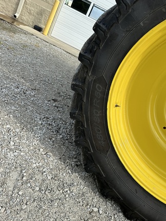 2024 John-Deere 8R 410