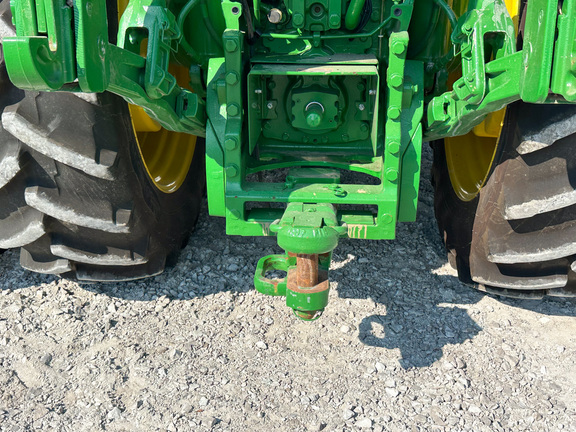 2024 John-Deere 8R 410