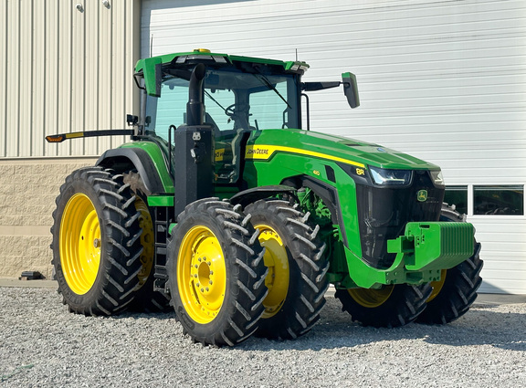 2024 John-Deere 8R 410