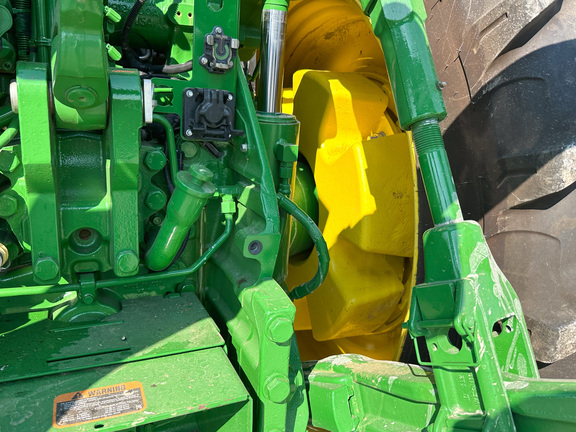 2024 John-Deere 8R 410