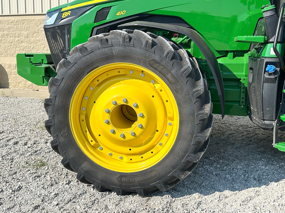 2024 John-Deere 8R 410