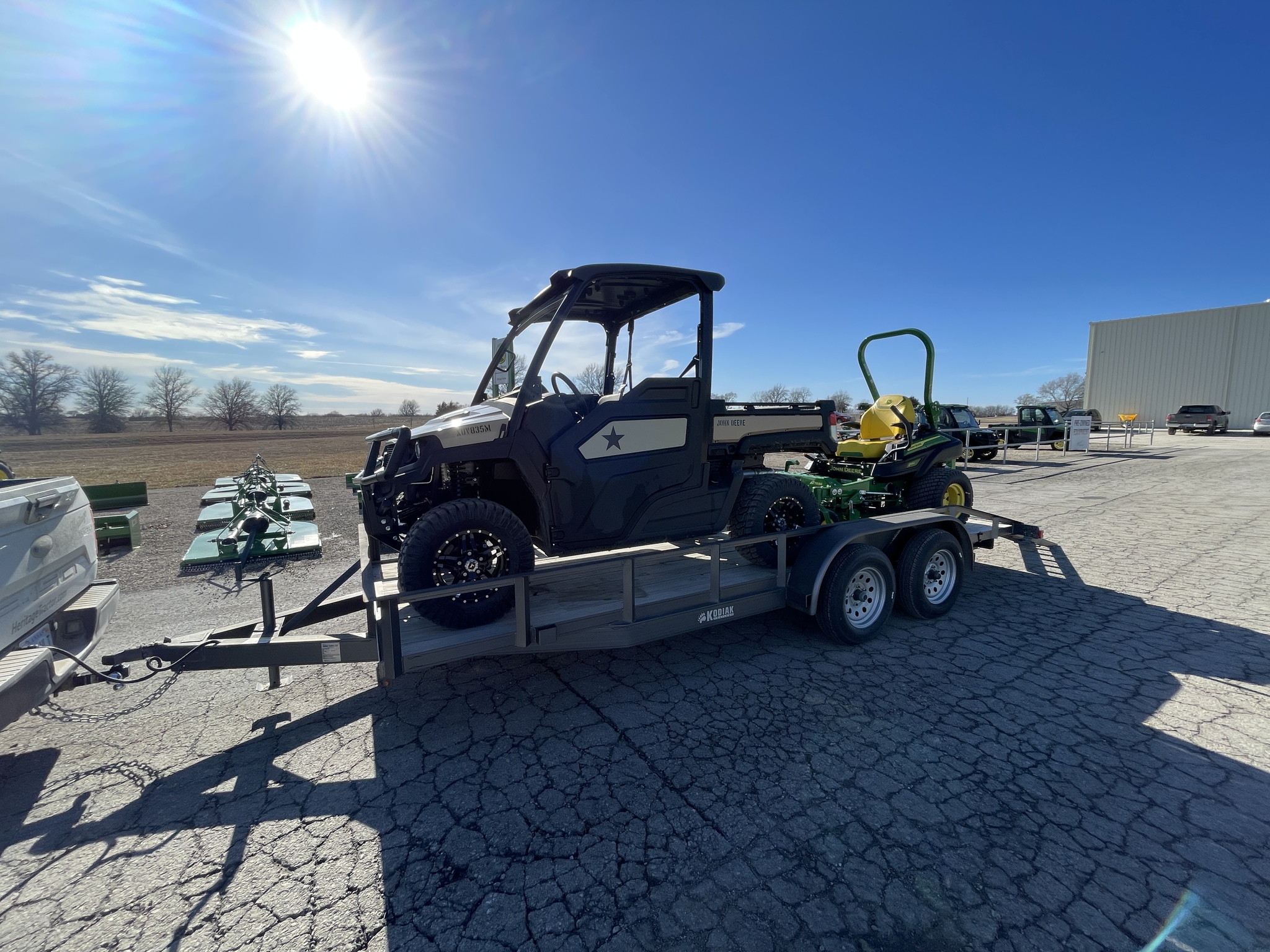  2023 John Deere XUV 835M at Heritage Tractor in Baldwin City, KS