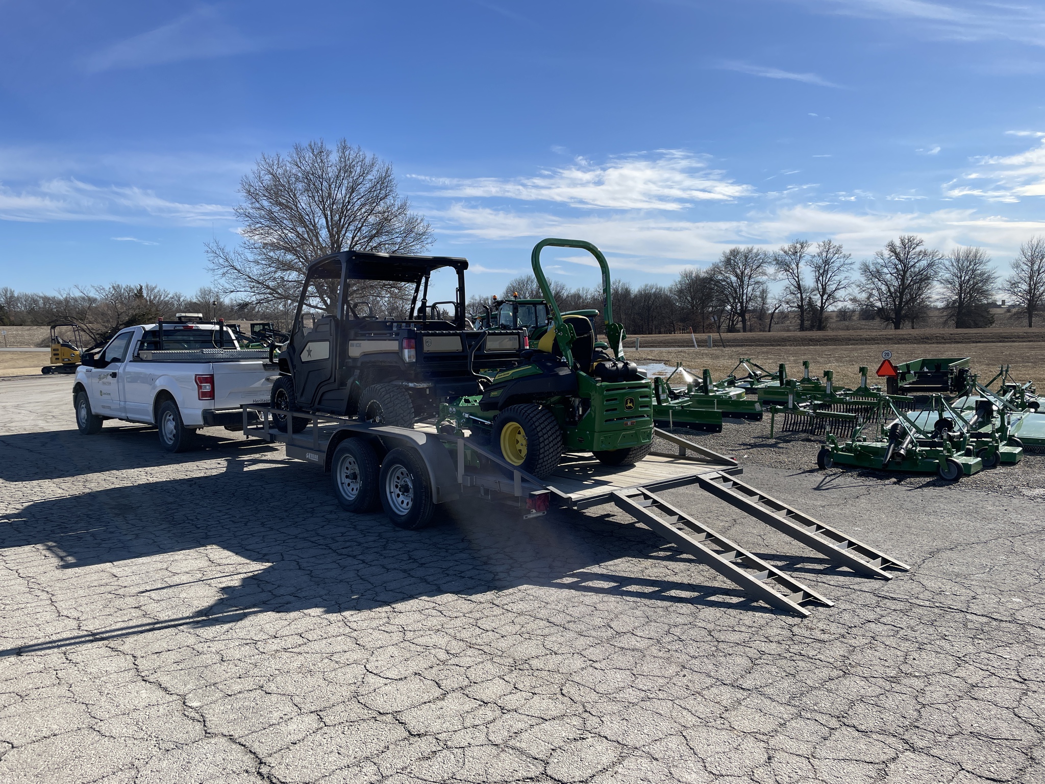  2023 John Deere XUV 835M at Heritage Tractor in Baldwin City, KS