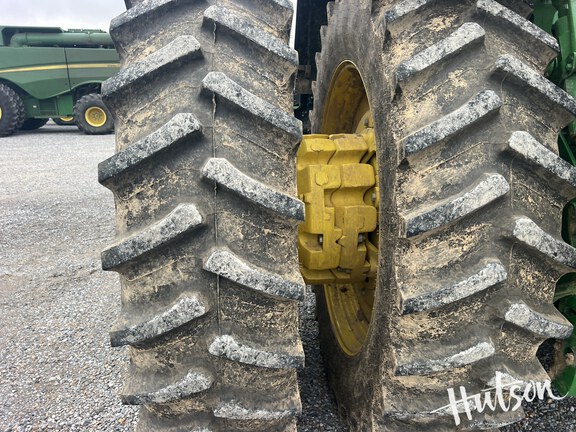 Photo of 2024 John Deere 8R 340