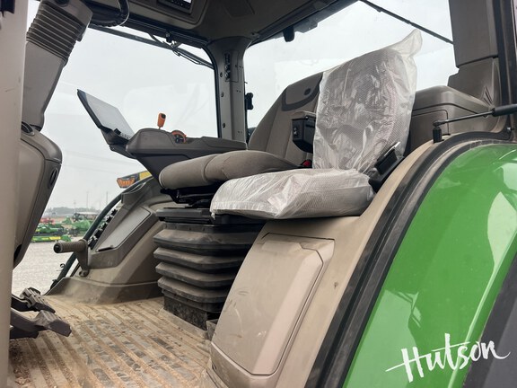 Photo of 2024 John Deere 8R 340