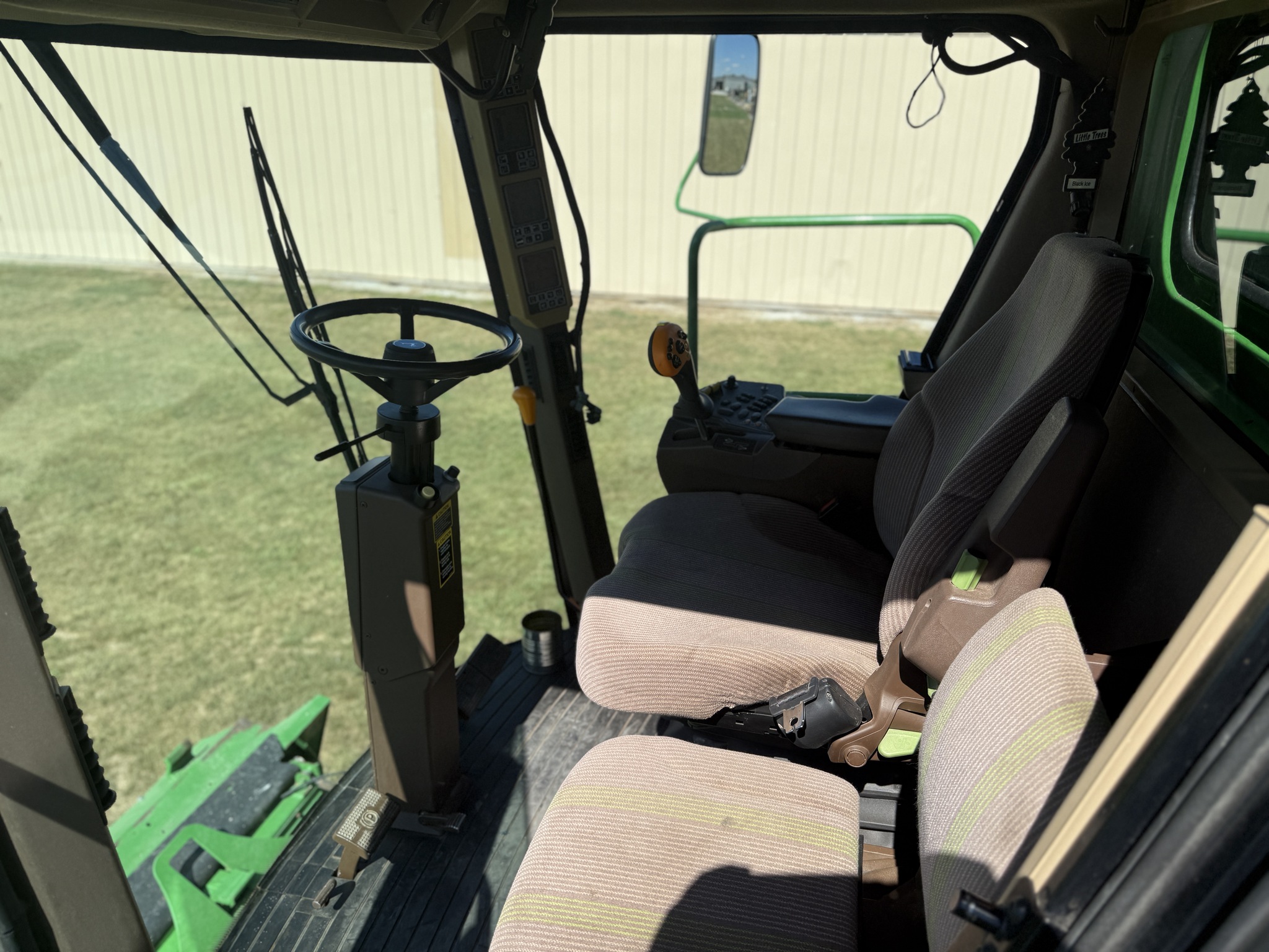 2006 John Deere 9660 STS Image 23