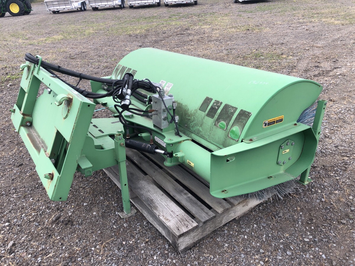 2013 John Deere SW2172 HYD BROOM Image 4