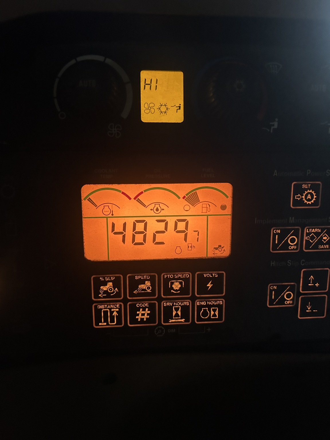 2004 John Deere 8520T Image 16