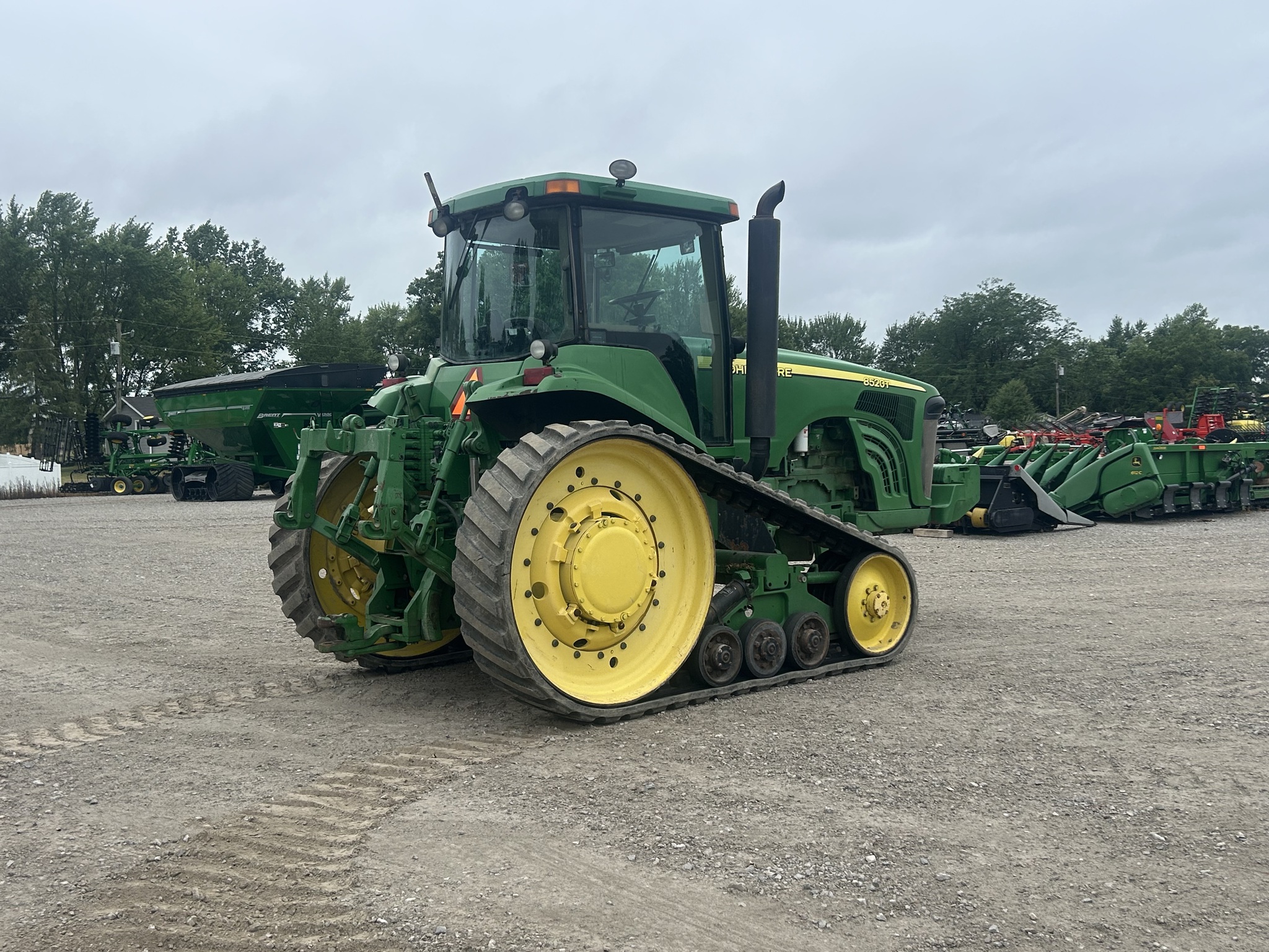 2004 John Deere 8520T Image 6