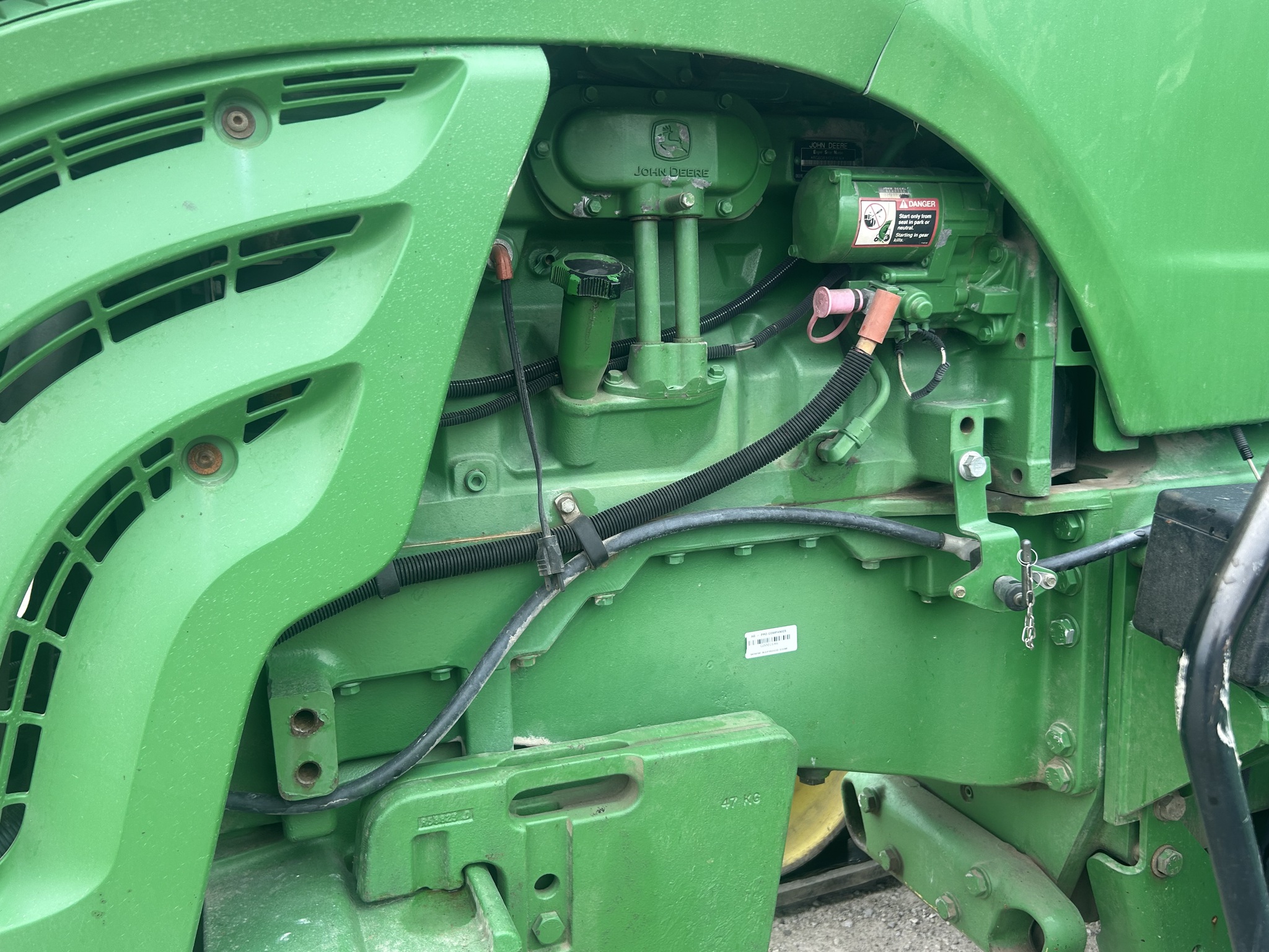 2004 John Deere 8520T Image 22