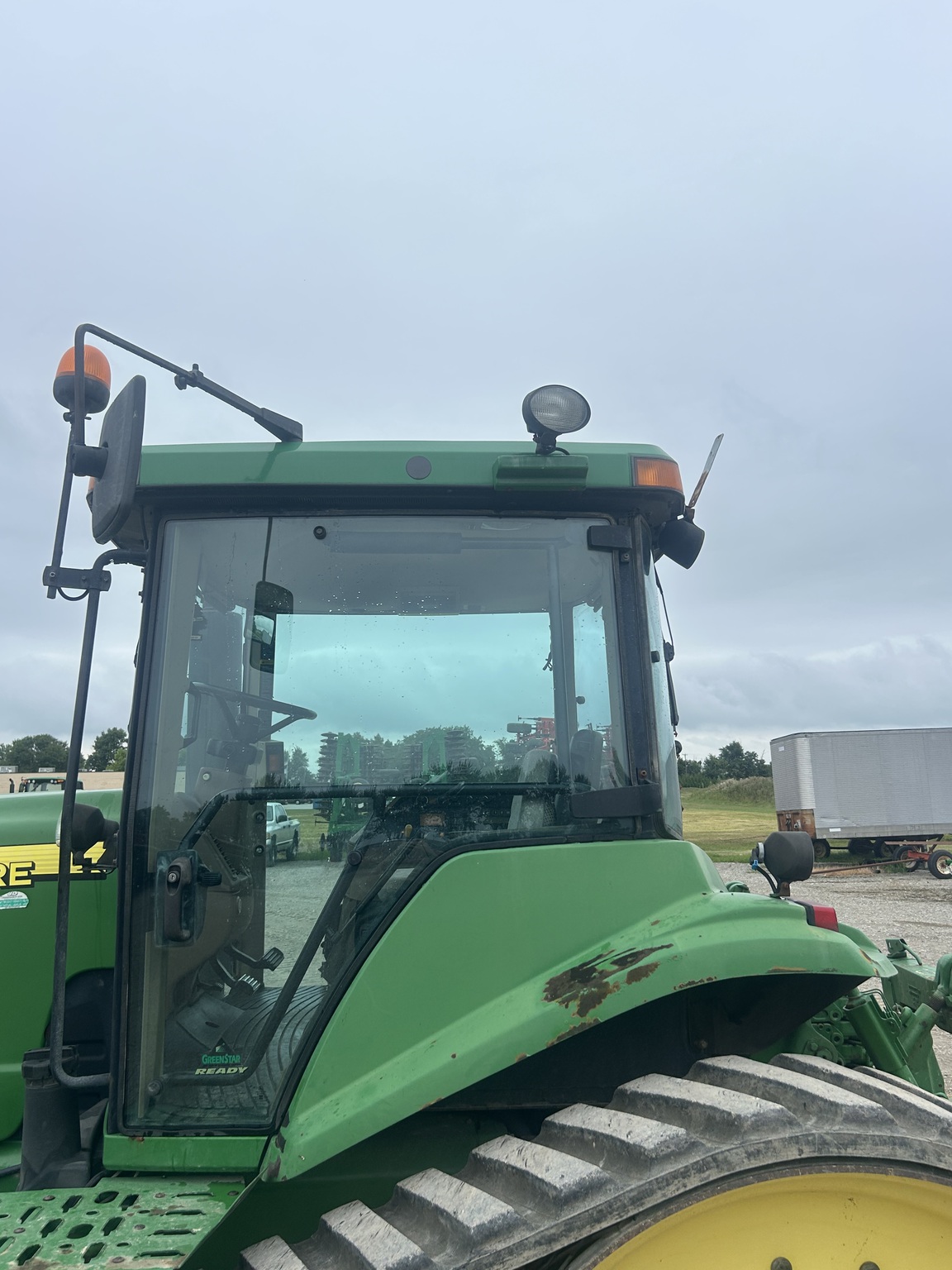 2004 John Deere 8520T Image 30