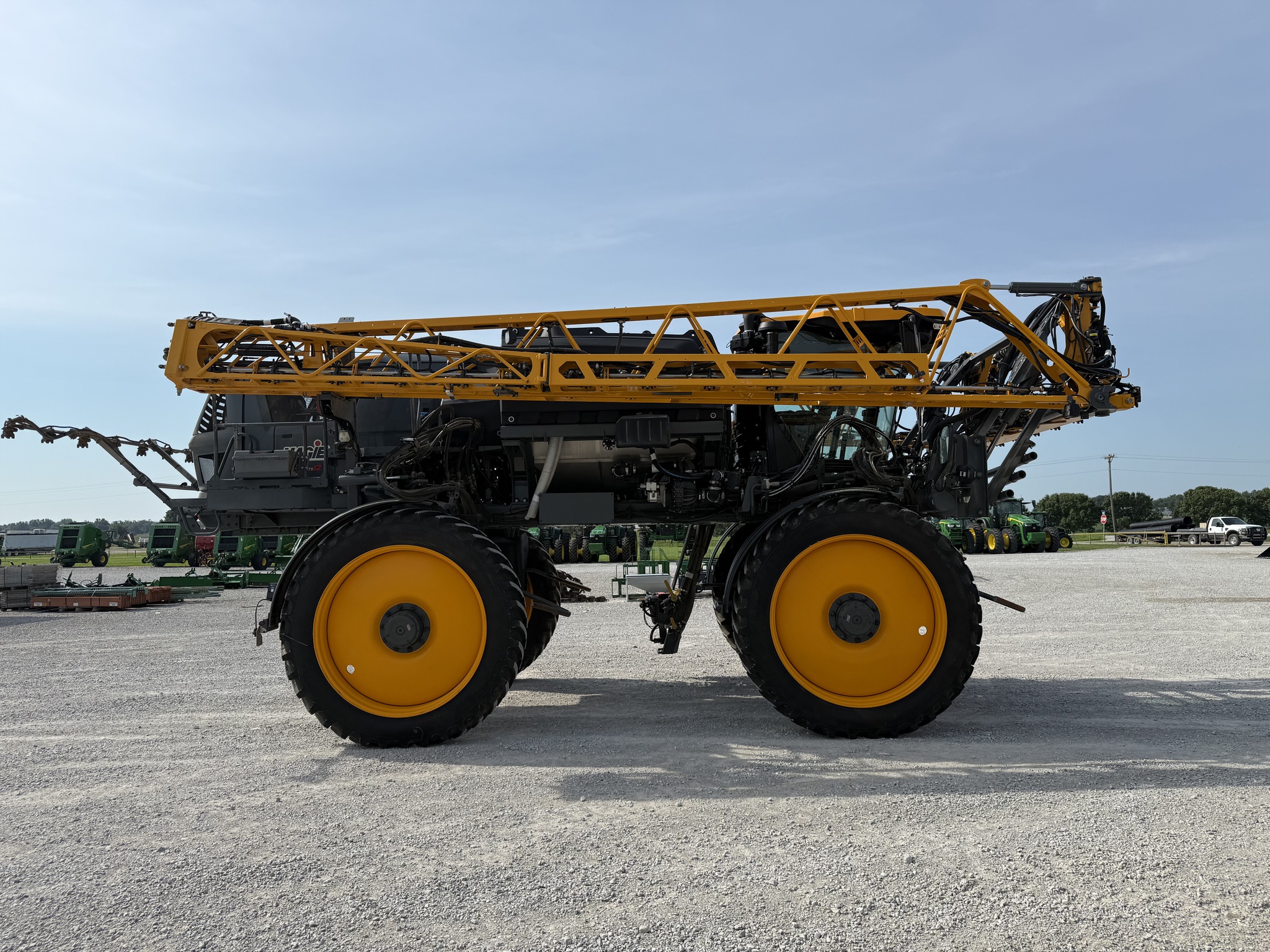  2025 Hagie STS12 at Heritage Tractor in Nevada, MO