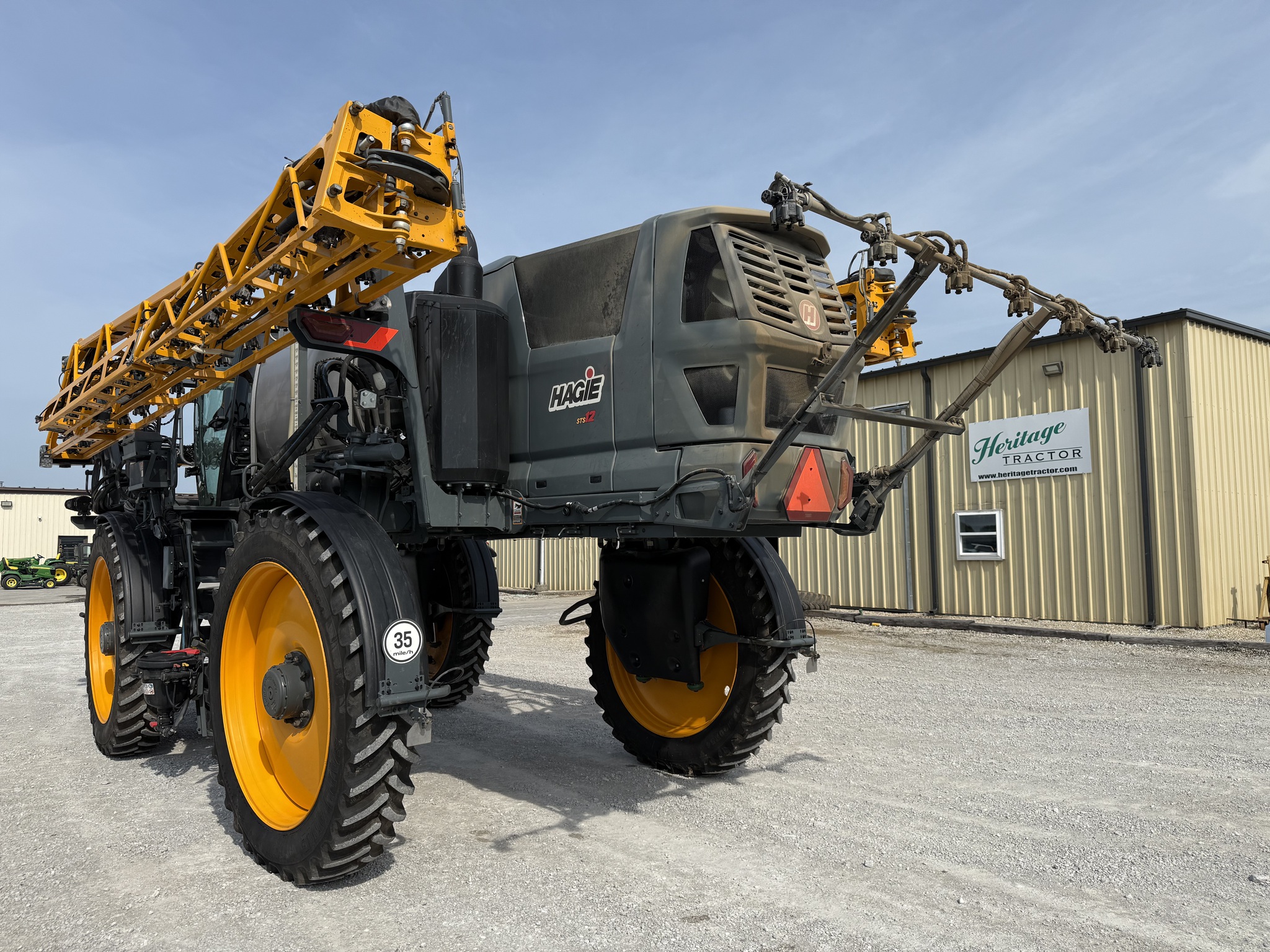  2025 Hagie STS12 at Heritage Tractor in Nevada, MO